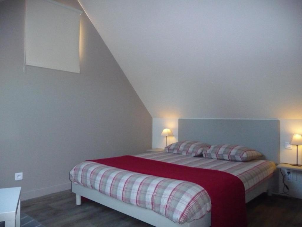 La Maison D'A Cote Bed & Breakfast Alençon Rom bilde